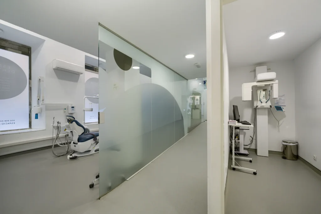 Clinica de cirugia dental en cadiz
